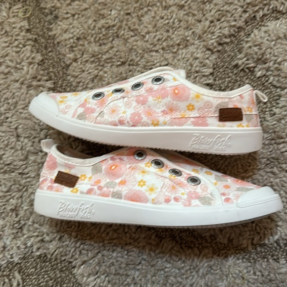 Blowfish Malibu kids size 1 slip on shoes NWOT - Picture 10 of 13